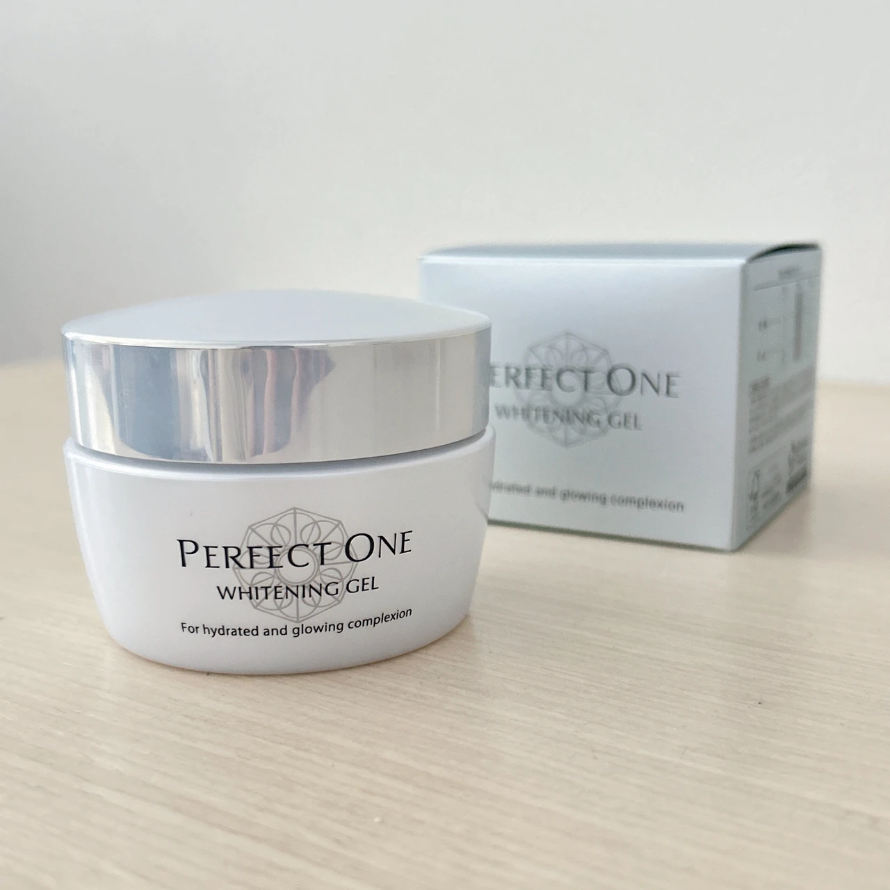 パーフェクトワン 薬用ホワイトニングジェル（医薬部外品）