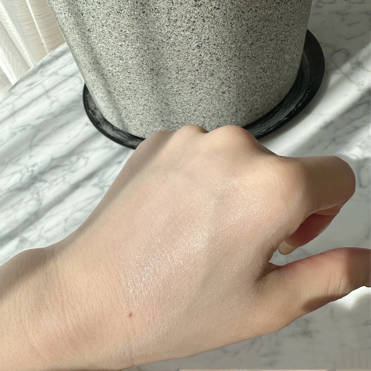 まるで美容液?!年齢を感じ始めた敏感肌を守る日やけ止め⭐︎『 iniks 』アドバンスバリア デイエッセンス_3