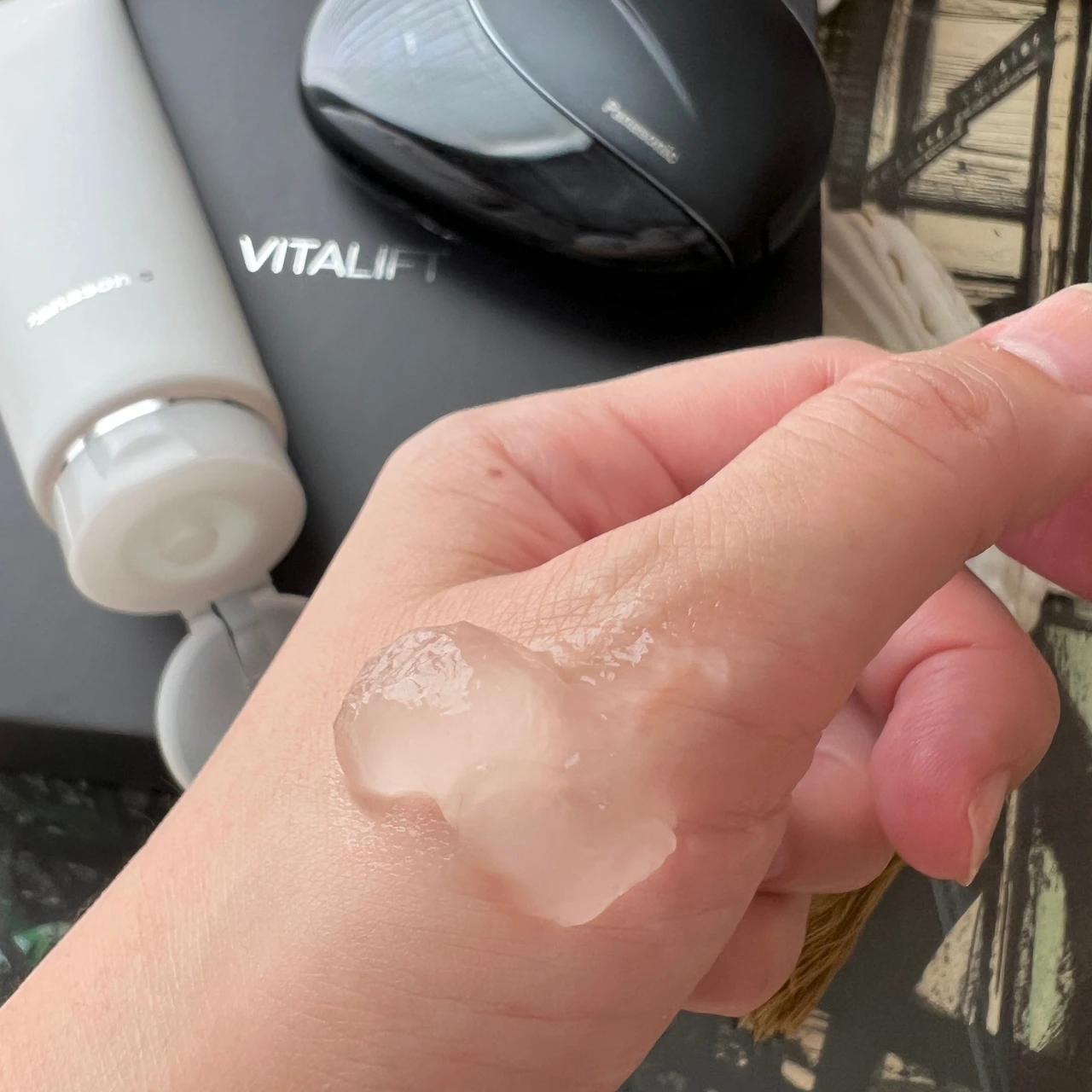 コロナ禍で増えた肌悩みに！ Panasonic［パナソニック］バイタリフト かっさ EH-SP85でフェイスラインの肌に“美容クリニック級の表情筋を鍛える*1”ホームケアを！_5_2