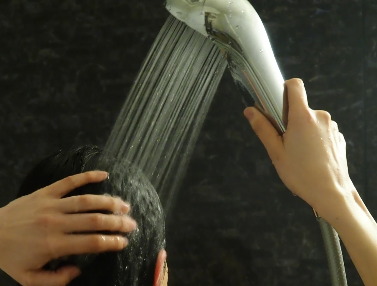 CMでも話題の【リファファインバブル S】を使ってみた！"浴びるだけ"の簡単美容ここにあり！_5_1