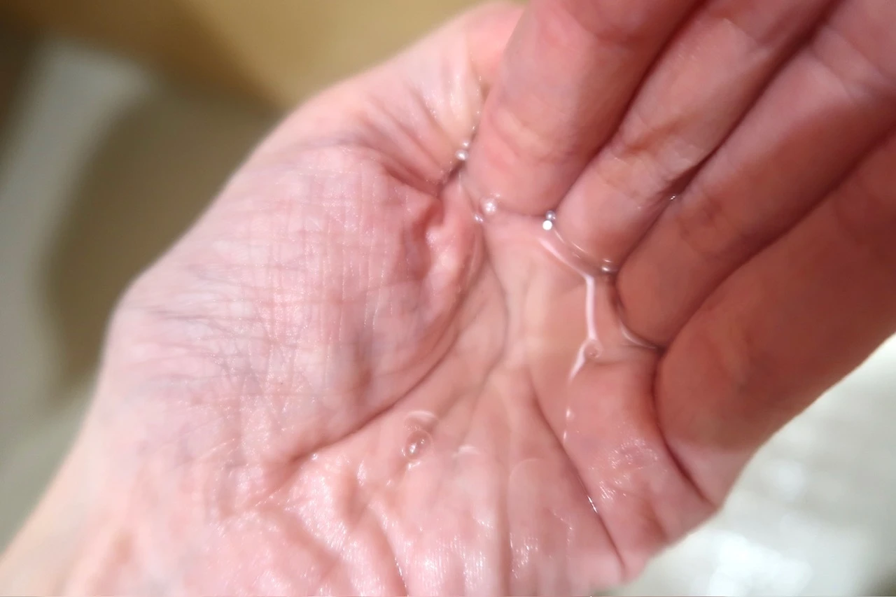 【保水がずっと続く！スキンケア発想の保水美容液シャンプー＆美容液トリートメント】「エイトザタラソ」_2_2