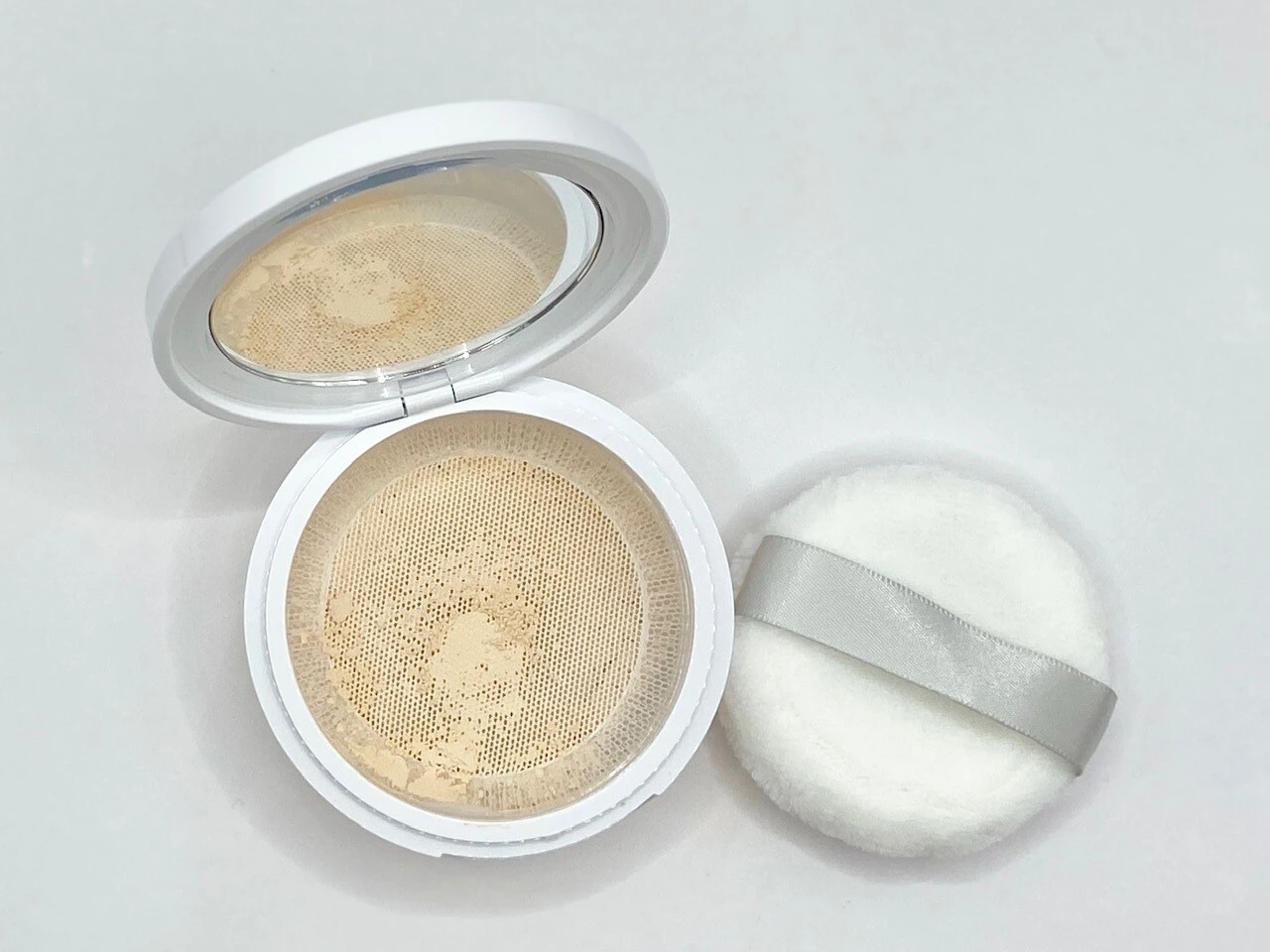 プリマヴィスタからサラサラ×毛穴レス肌つづく新作パウダー登場！_1_2