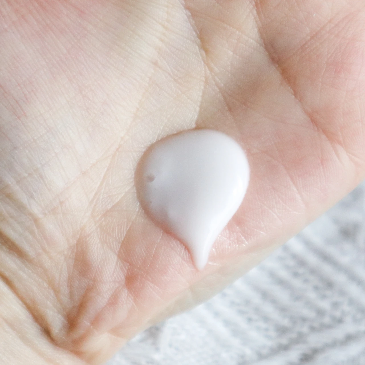 エテルナム セラム テクスチャ