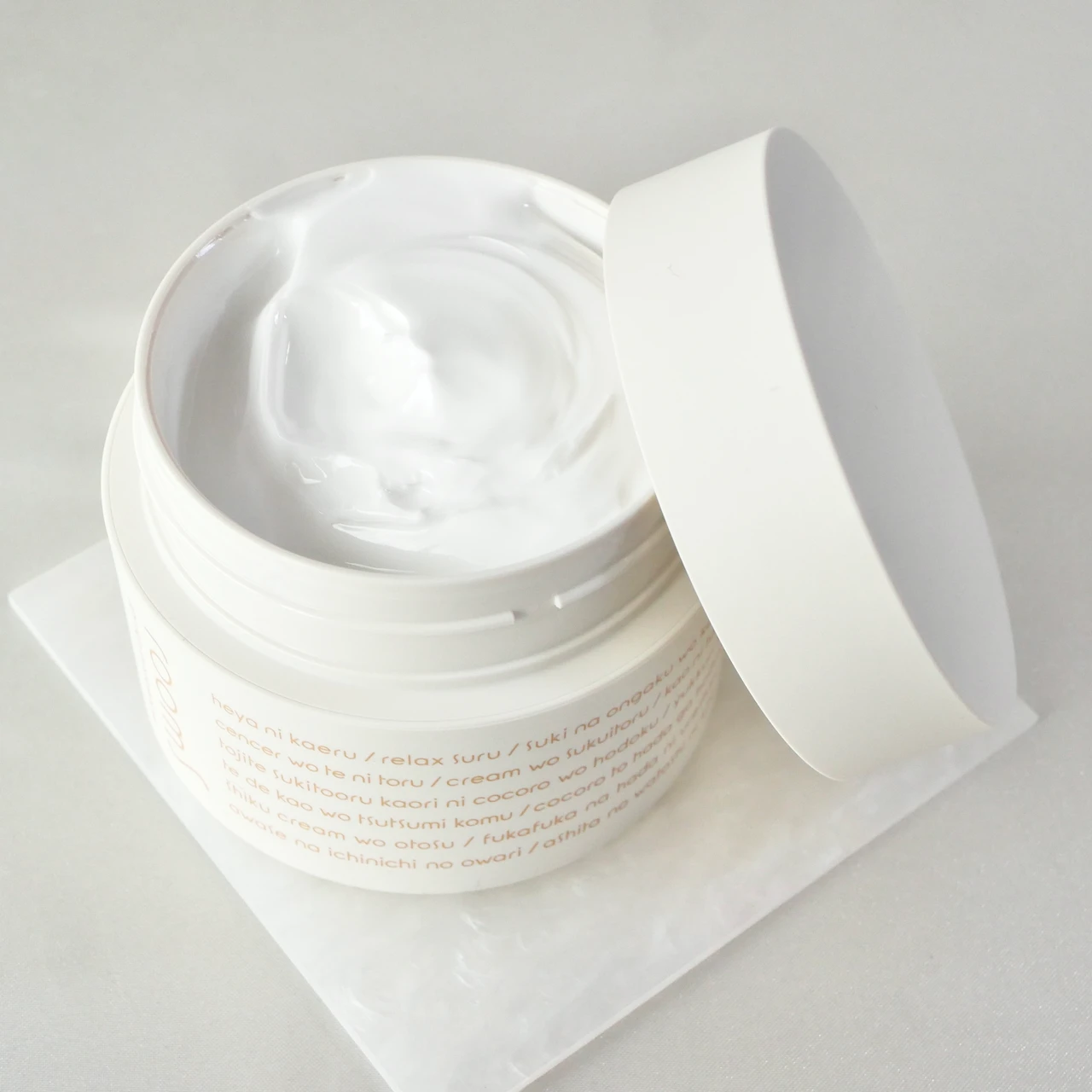 roomS ルームエス 101 スキンイノセンサ 美容液 クレンジング