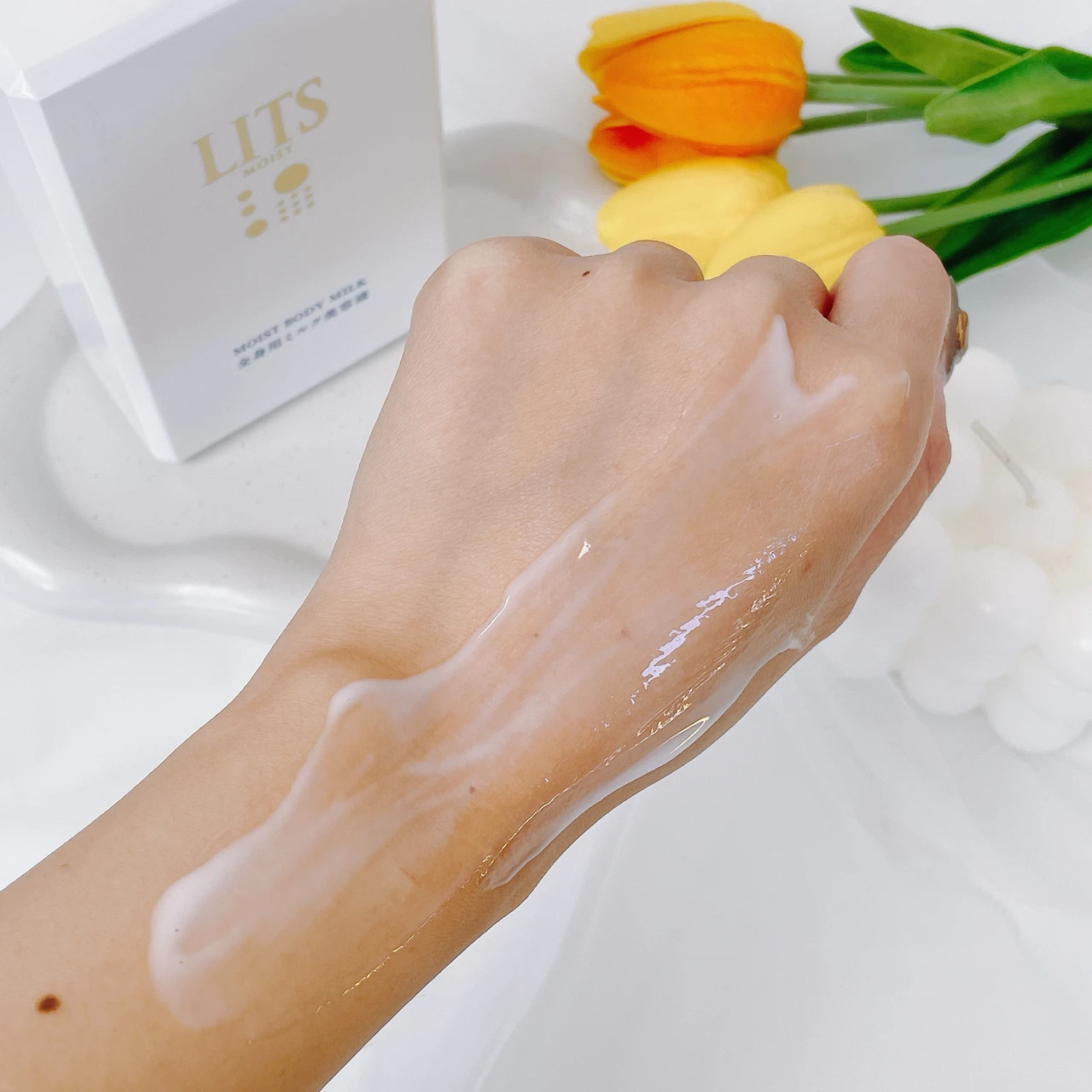 リッツ モイストボディミルク テクスチャー 使い心地