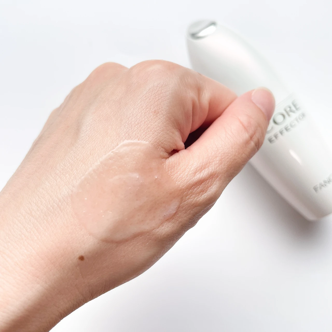洗顔後すぐ塗る先行型美容液【コアエフェクター】_4_2