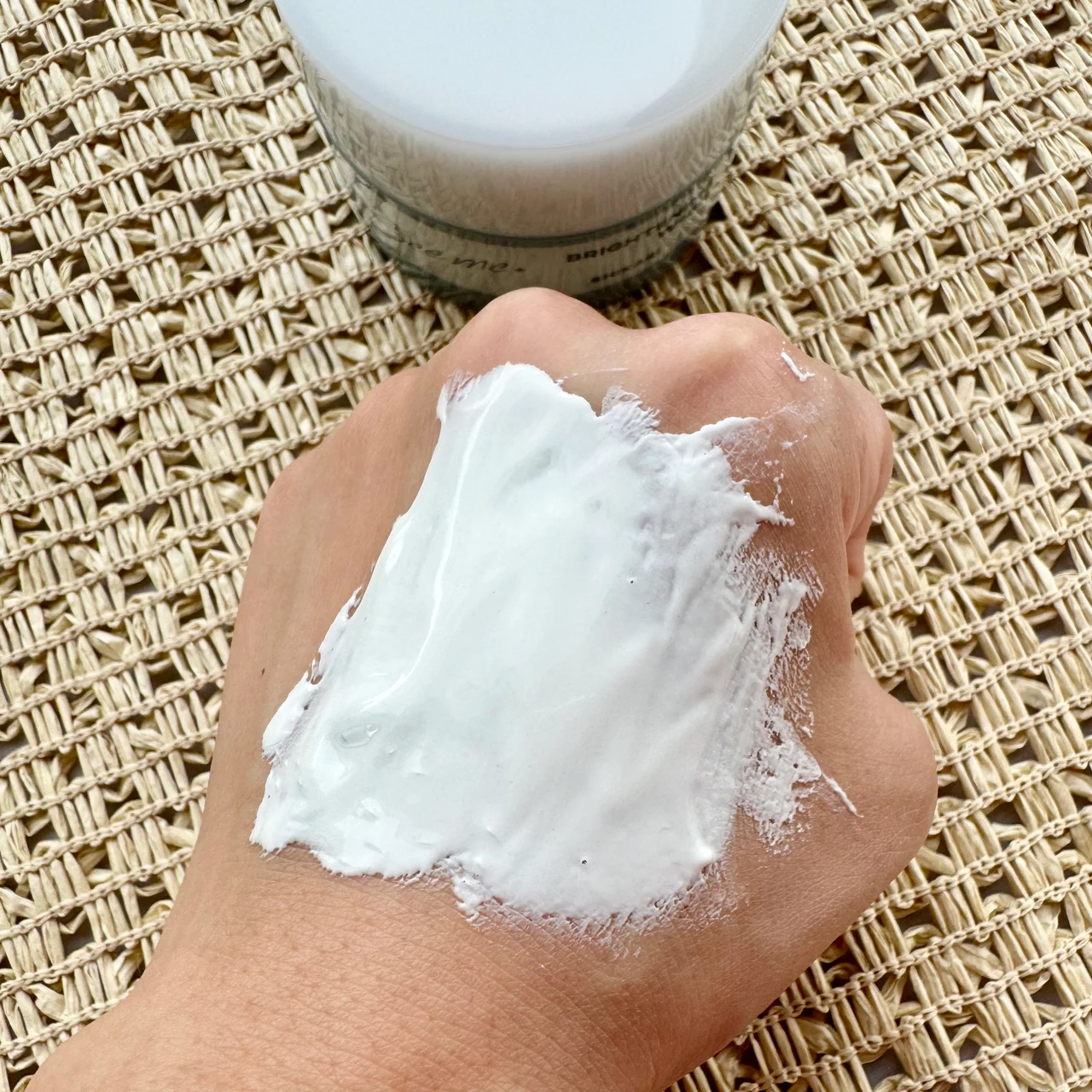 【10秒パックでOK】自然素材を厳選し、本当に肌に必要なものだけを届けたい。オールインワン洗顔のSHIKARIのブライトニングウォッシュ。_5