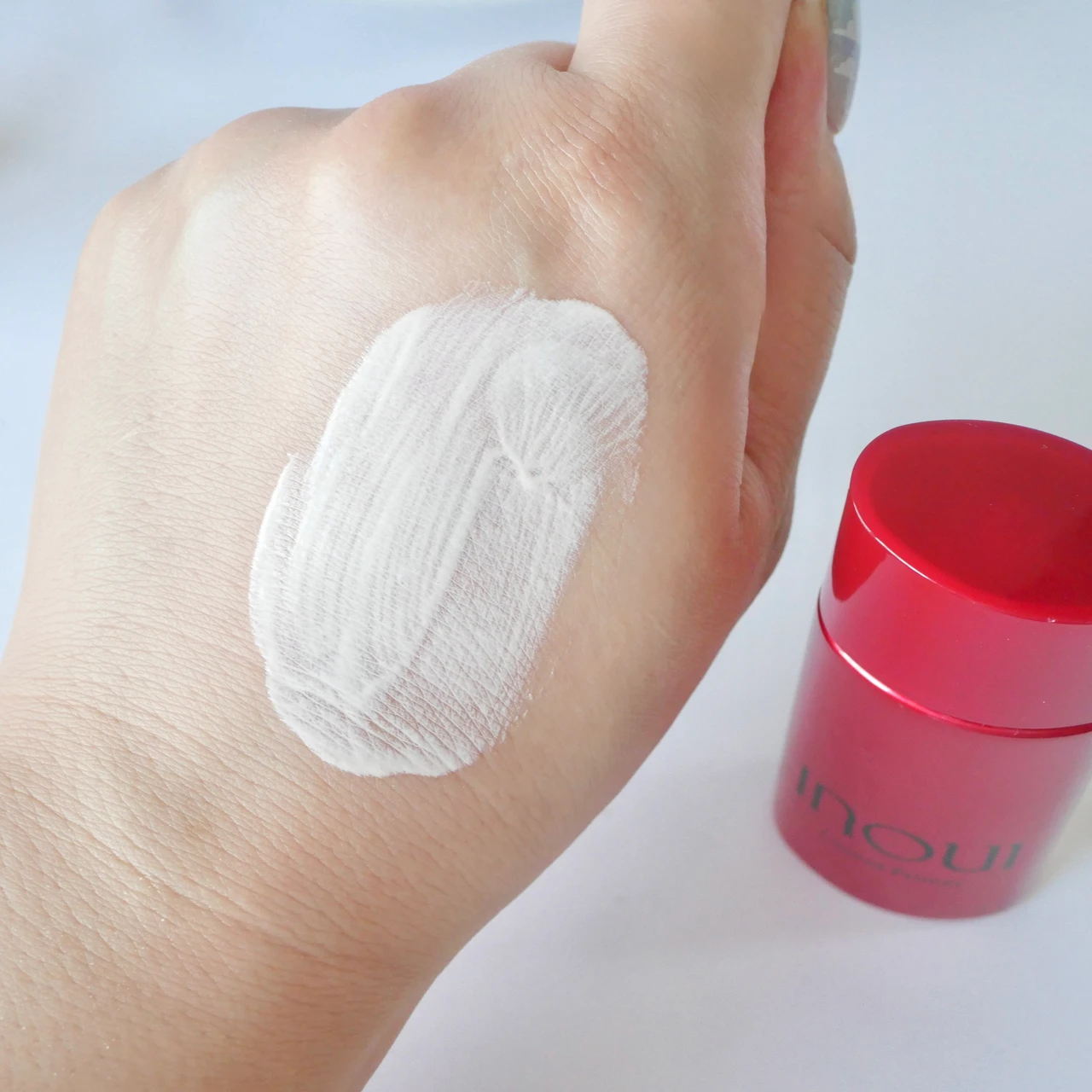 インウイ INOUI ルーセントプライマー 化粧下地