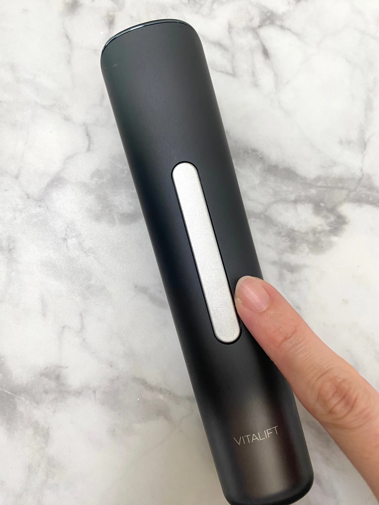 バイタリフト　美顔器　パナソニック　田中みな実　石井美保