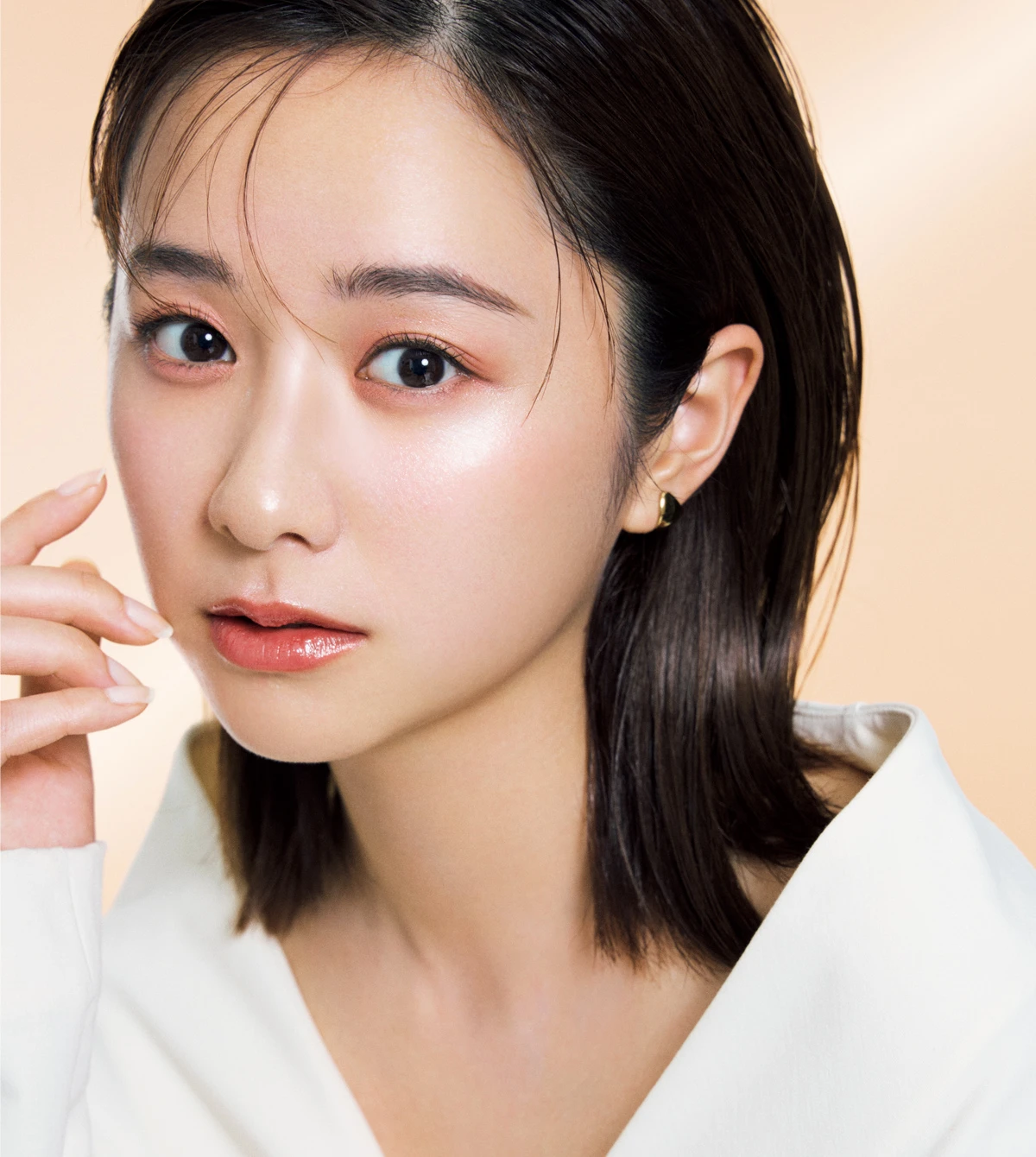 ディオールスキン フォーエヴァーから新登場　光をとらえて肌質、顔立ちまでも美しく_3