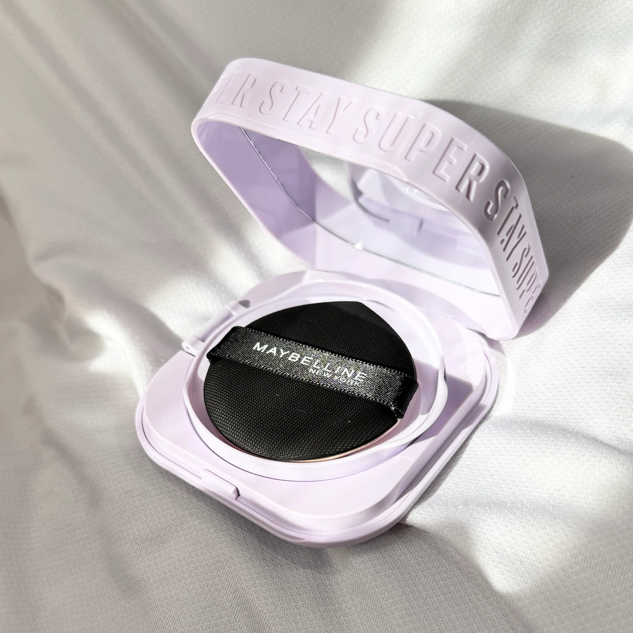 とろける密着感！メイベリンの生チョコ感覚ファンデで厚塗り感ゼロ＆欲ばりハイカバー。_1