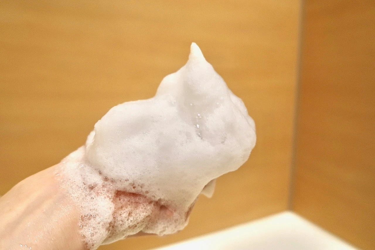 【スキンケアで大切なのは「洗う」こと。与えるより肌を清潔にし、肌本来のチカラを活かす】アルソア　クイーンシルバー_3