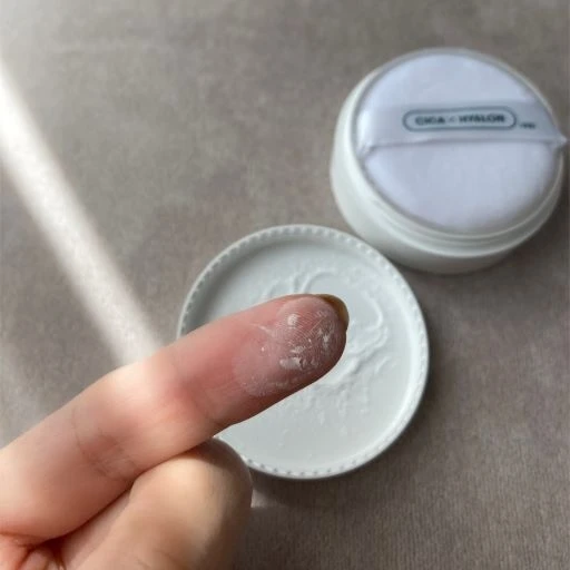 余分な皮脂を抑えてさらさらキープ！いつでもどこでもマルチに使えるノーセバムパウダー【VT コスメティックス】_2_2