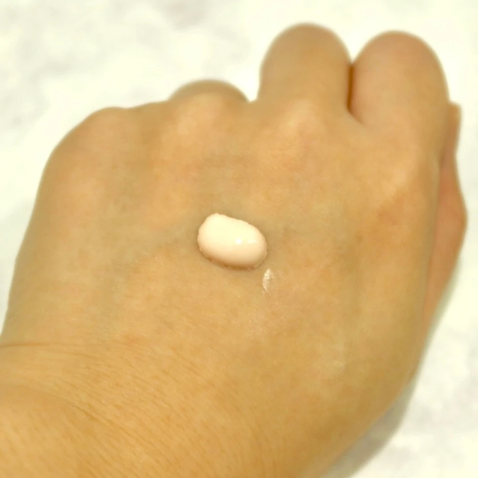 乾燥からも紫外線からも守ってくれる美容液！_2_1