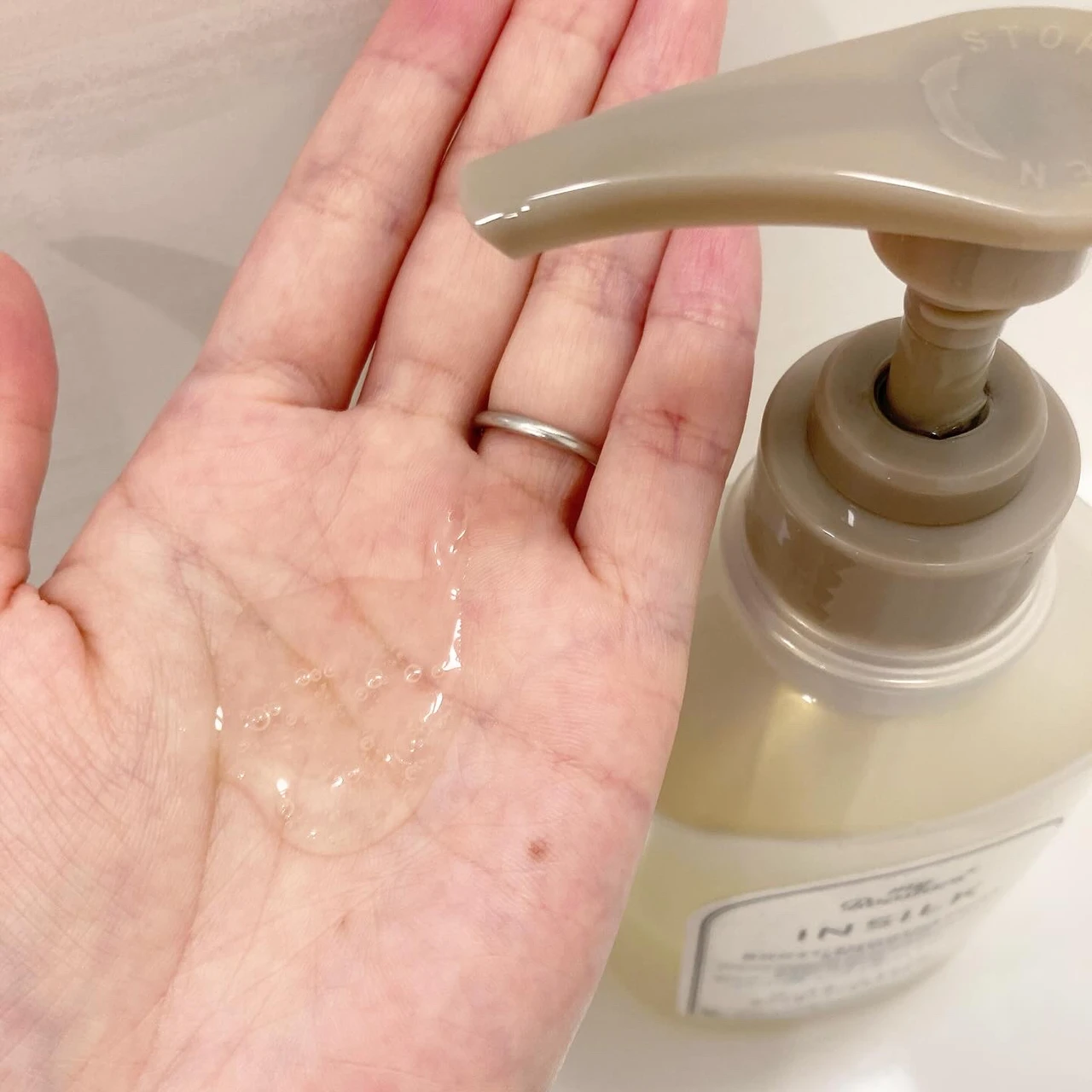 なめらかなツヤ髪を目指すならこれ！髪の内部まで毛髪補修成分が浸透するマイブースターズ インシルク ブースターシャンプー♪_3