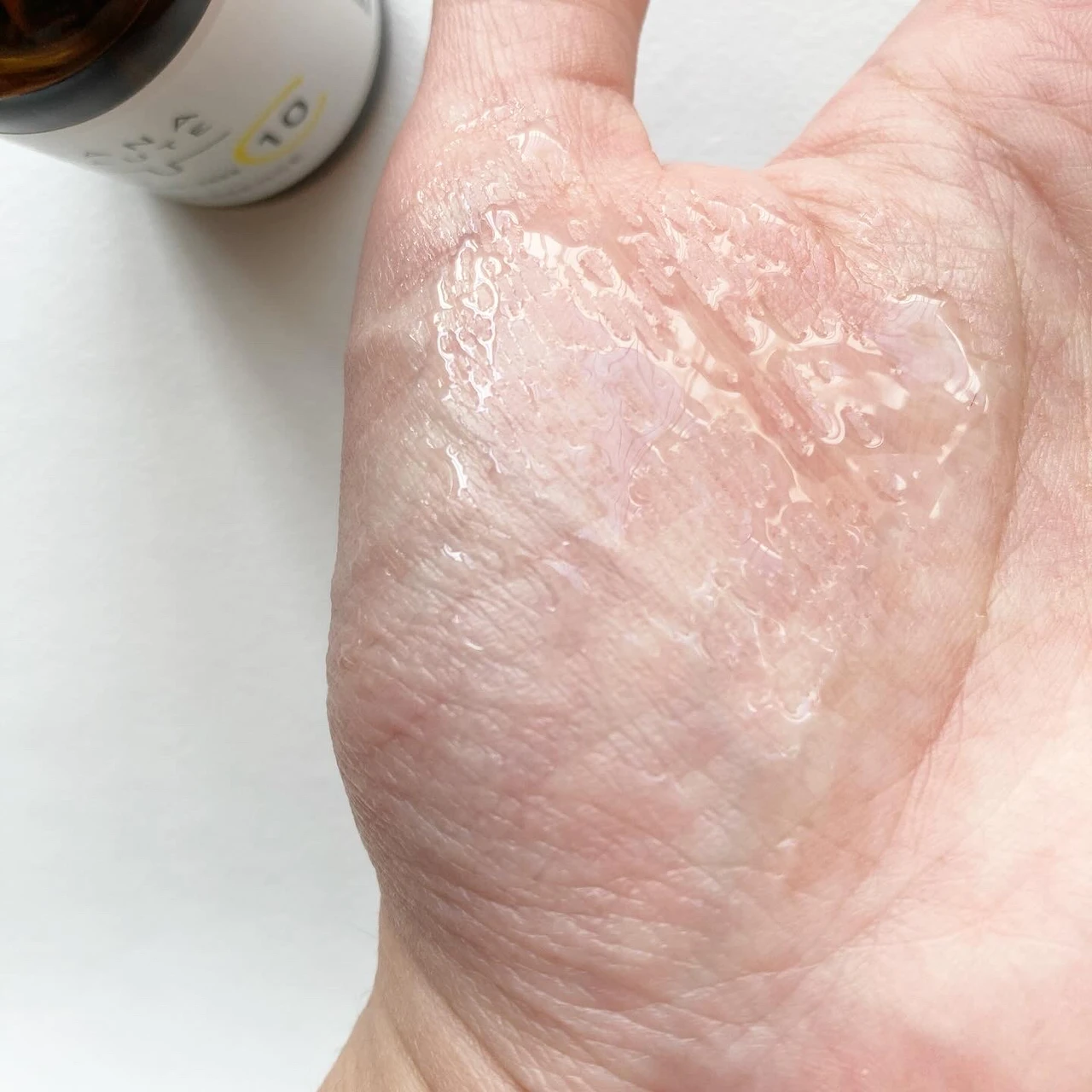 プチプラなのに実力派！ケアナボーテ VC10濃美容液で毛穴レス肌を目指そう◎_2_3