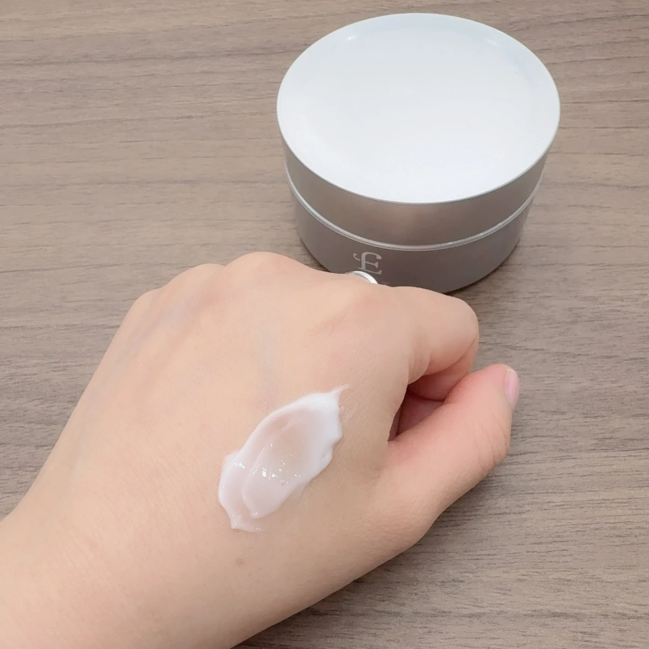 エテルナムクリーム