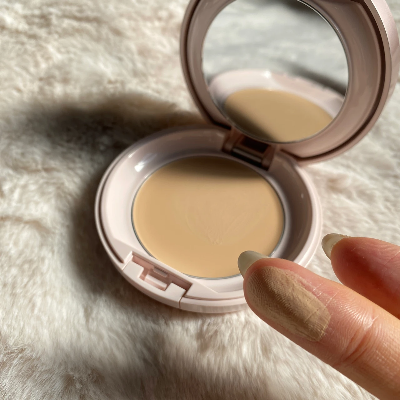 プリマヴィスタ デイトリートメントバーム スウォッチ