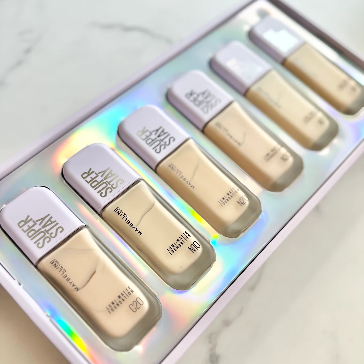 2月10日発売！うす膜がお肌にぴたっと密着！メイベリンの新作リキッドファンデーション_2