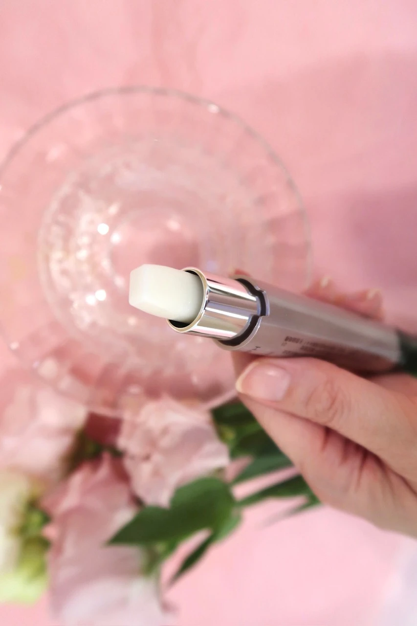 【セラムとバームの2 in 1 目もと用スティック】ブライトエイジ アイゾーン ダブルリバイタライザー_2_2