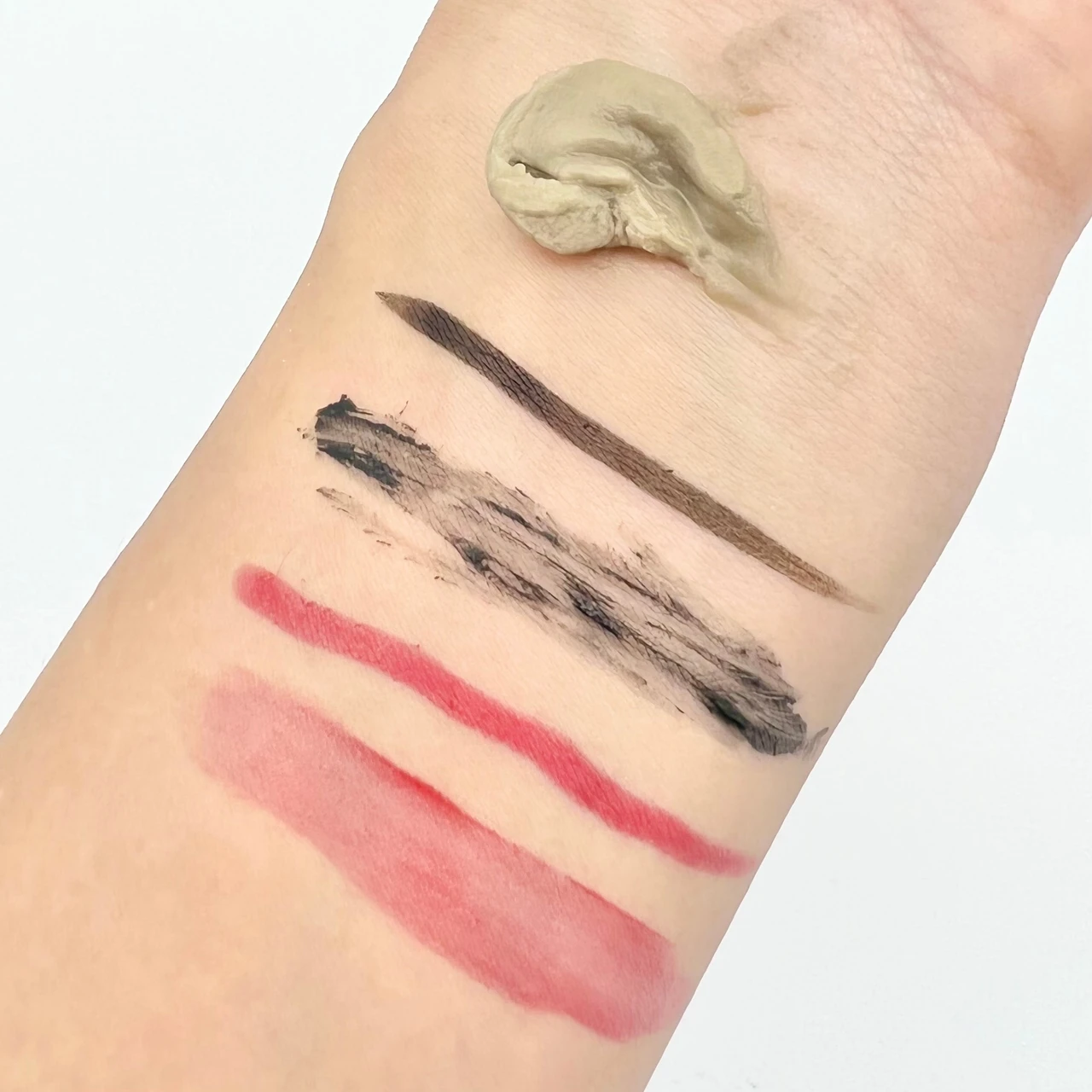 【クレンジングバームといえばDUO】大人のくすみに徹底アプローチするクレイ配合のバームはトーンアップにも◎【デュオ ザ クレンジングバーム ホワイトa】_3_1