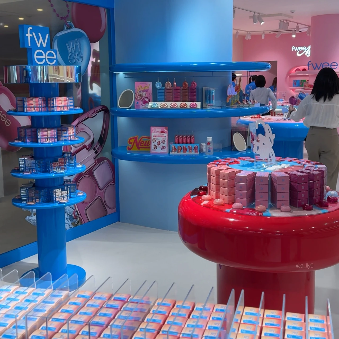 【ついにオープン】fweeアジト大阪訪問レポ🩷🩵´-_6_2