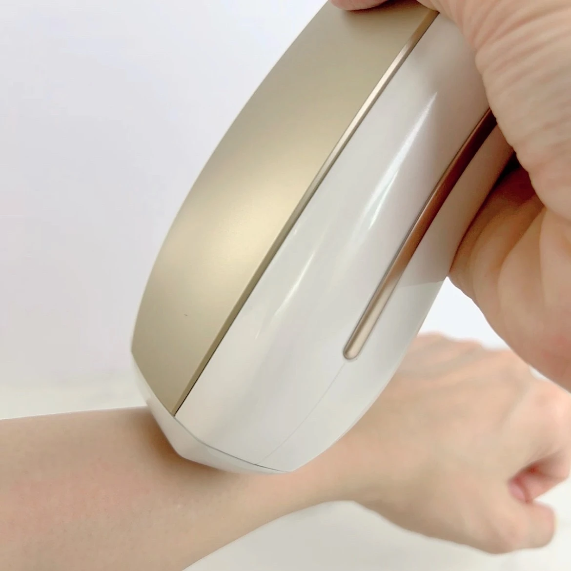 TOWANGE×伊藤羽仁衣さんコラボの家庭用フラッシュ脱毛機 月額1,680円レンタルプラン：YUNDOO IPL脱毛器 FZ-608 ホワイト