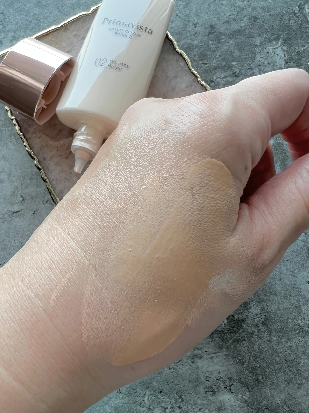 ヨレ・崩れに強くナチュラル仕上げ！Primavista［プリマヴィスタ］新作ベースメイク『ジャストワン　フィニッシュ』は1本で5役のマルチなアイテム！_4