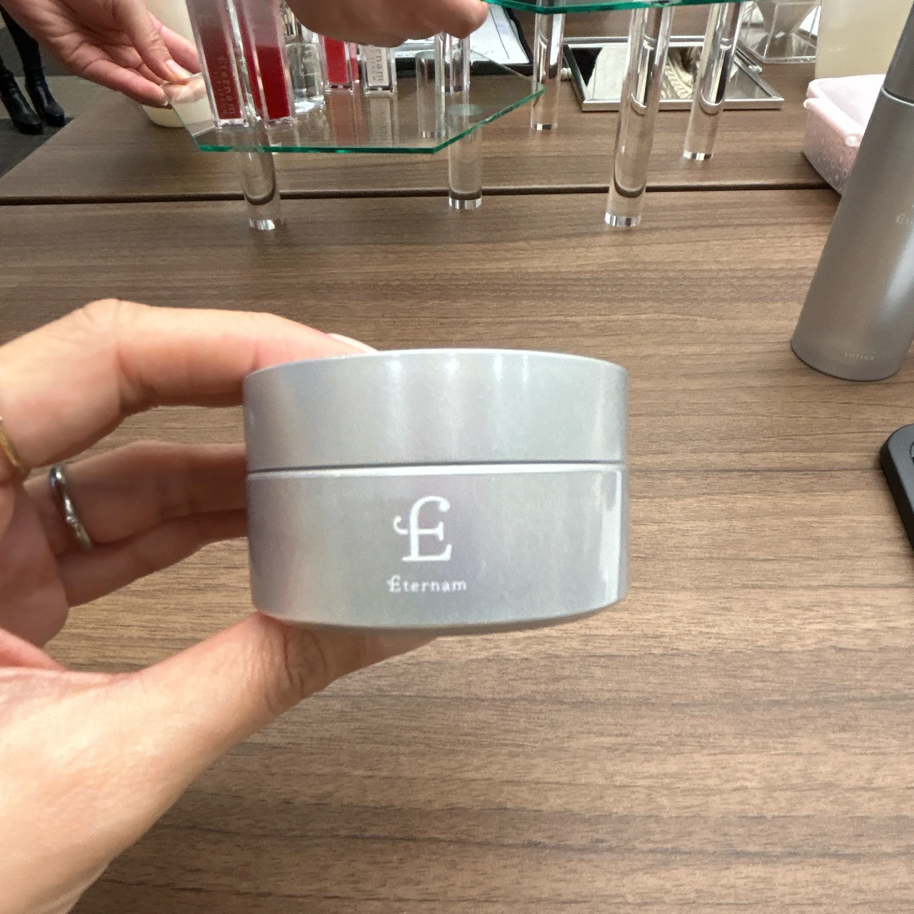 エテルナムクリーム