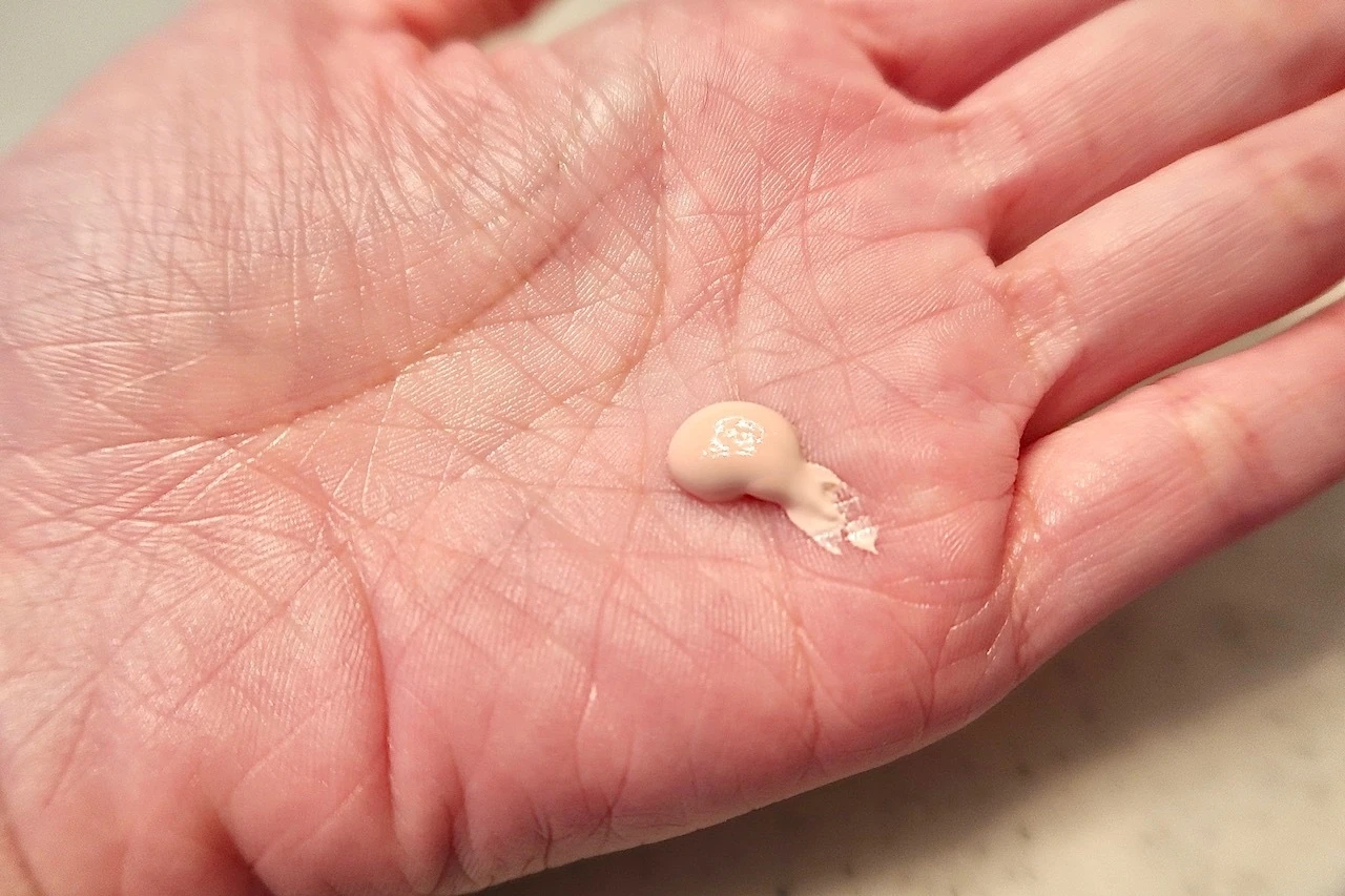 【2023年3月15日発売!年齢バリアも紫外線バリアもトーンアップも叶う美容液♡】iniks アドバンスバリア デイエッセンス_3