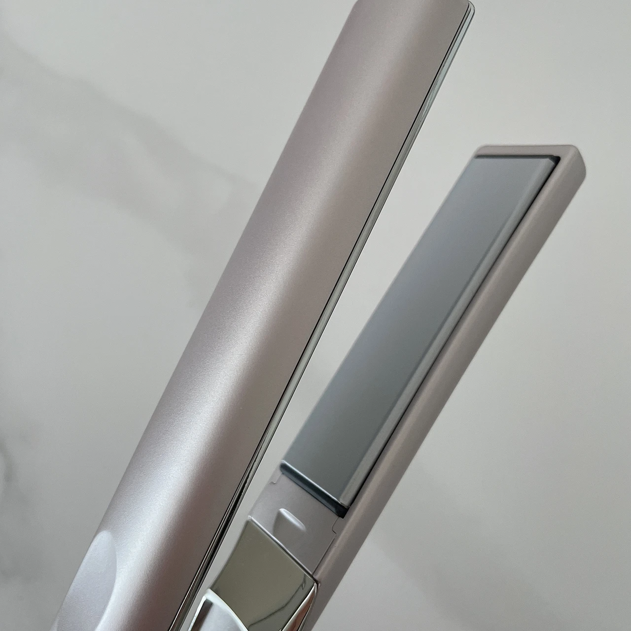 ダメージを抑えながらサラツヤストレートに！【ケアレクト by プリュスオー】スムースケアアイロンをレビュー_4