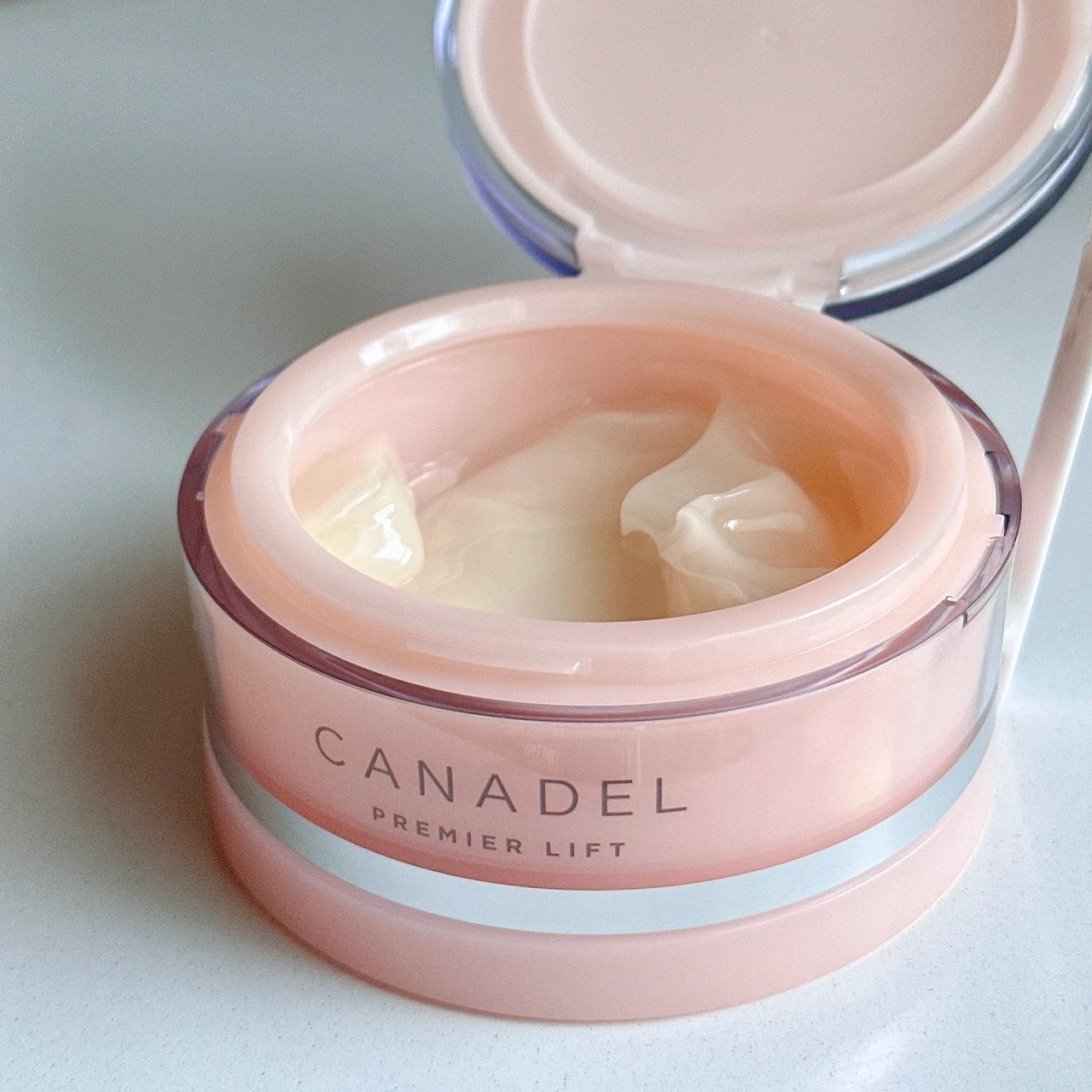 カナデル プレミアリフト