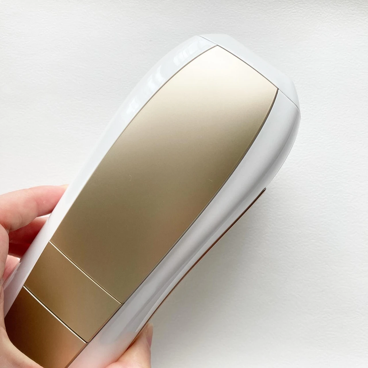 自宅でサロン級のケア！？快適に効率良くムダ毛ケアができるUlike Air 10 IPL光美容器！_5