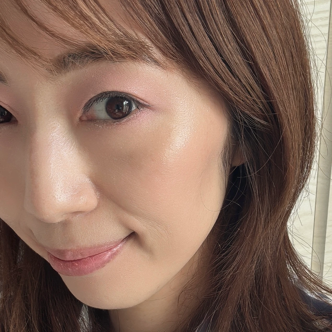 40代からの透明感メイク。WAKEMAKEのマルチパレットで叶えるシアーな仕上がり。_3_2