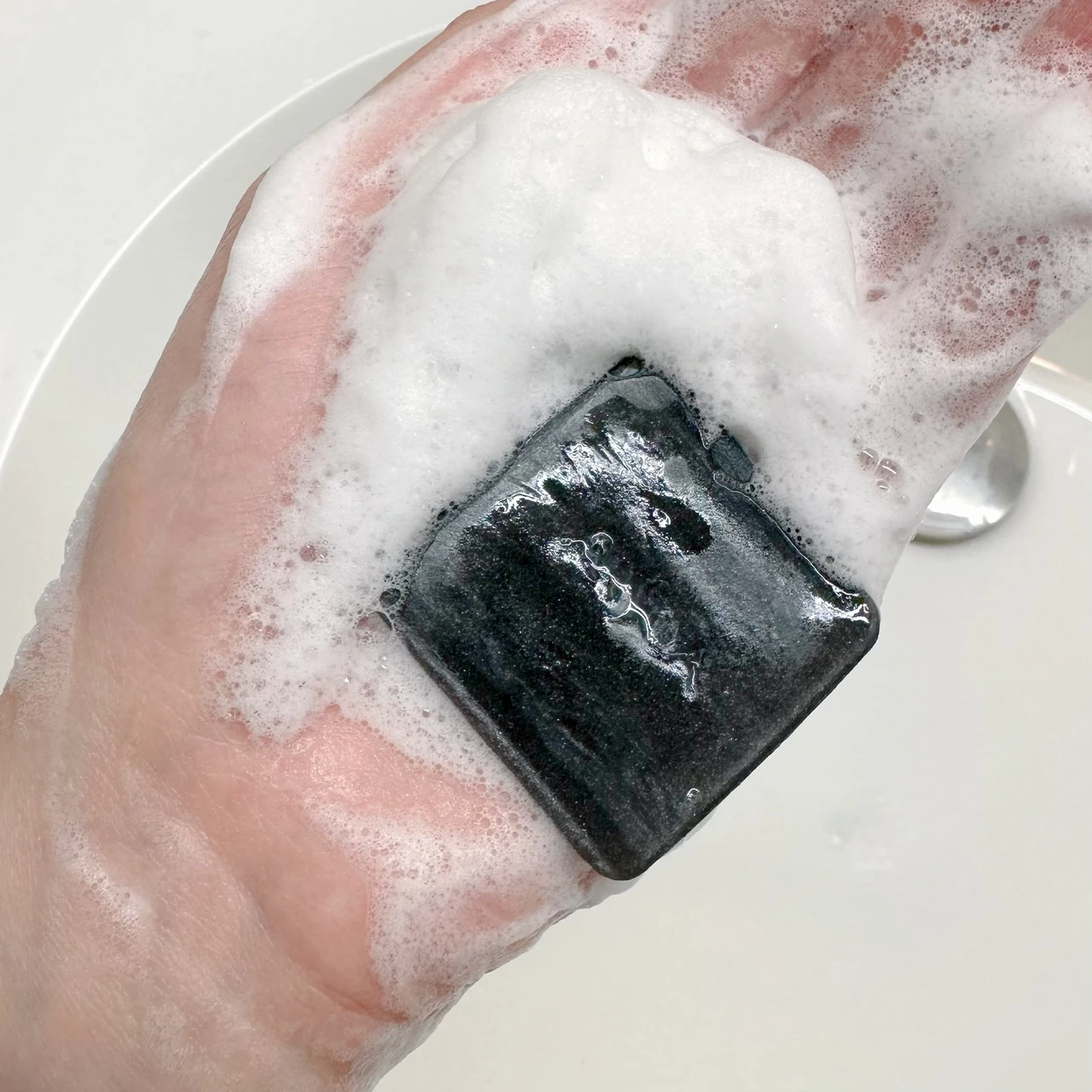 手 泡 石鹸 洗顔