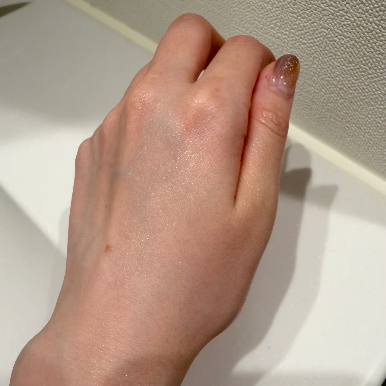 2,000円以下で買えるプチプラ美容液【ケアナボーテ VC10濃美容液】をレビュー_5_2