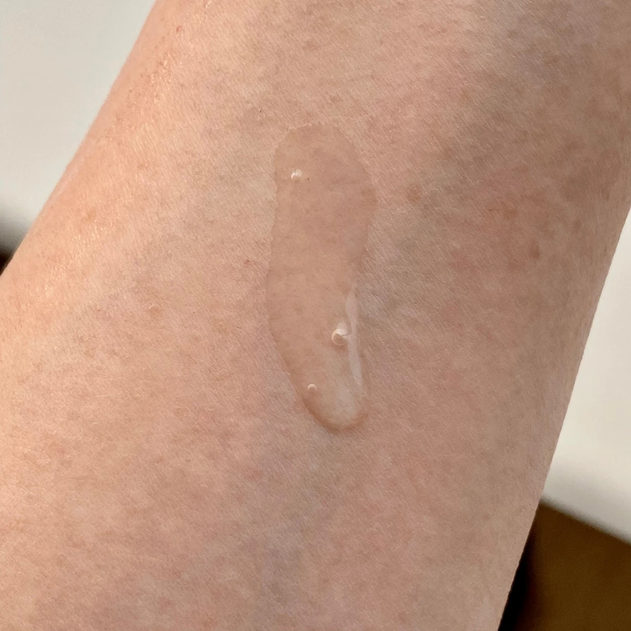 200年、皮膚治療の歴史があるユリアージュ温泉水を10.5%も配合。ユリアージュ シカ デイリーセラム&ジェルクリーム_2_2