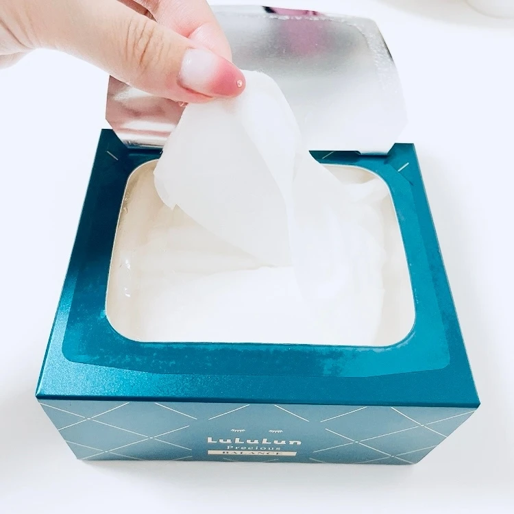 【ルルルンプレシャスGREEN】数あるルルルンの中のエイジングケアラインプレシャスシリーズをご紹介。肌バランスを整えぷるんと弾むような肌に導いてくれる、大人のゆらぎ肌におすすめな一品。_2_3