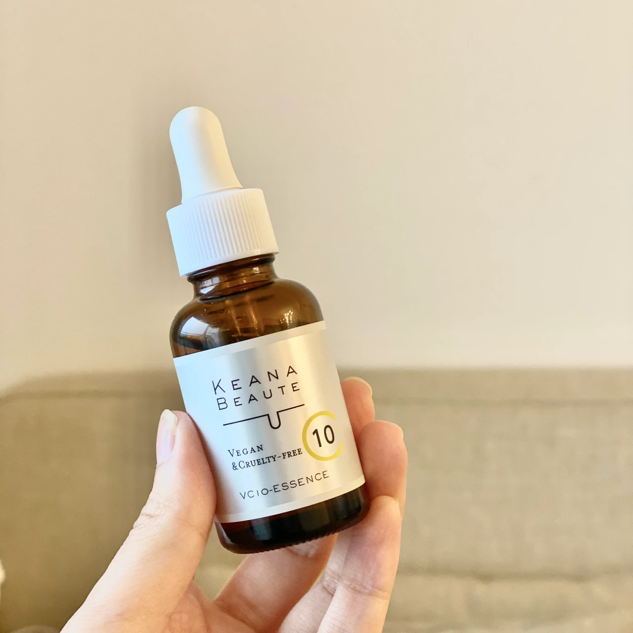 毛穴悩みに「ケアナボーテ VC10濃美容液」💛✨_1