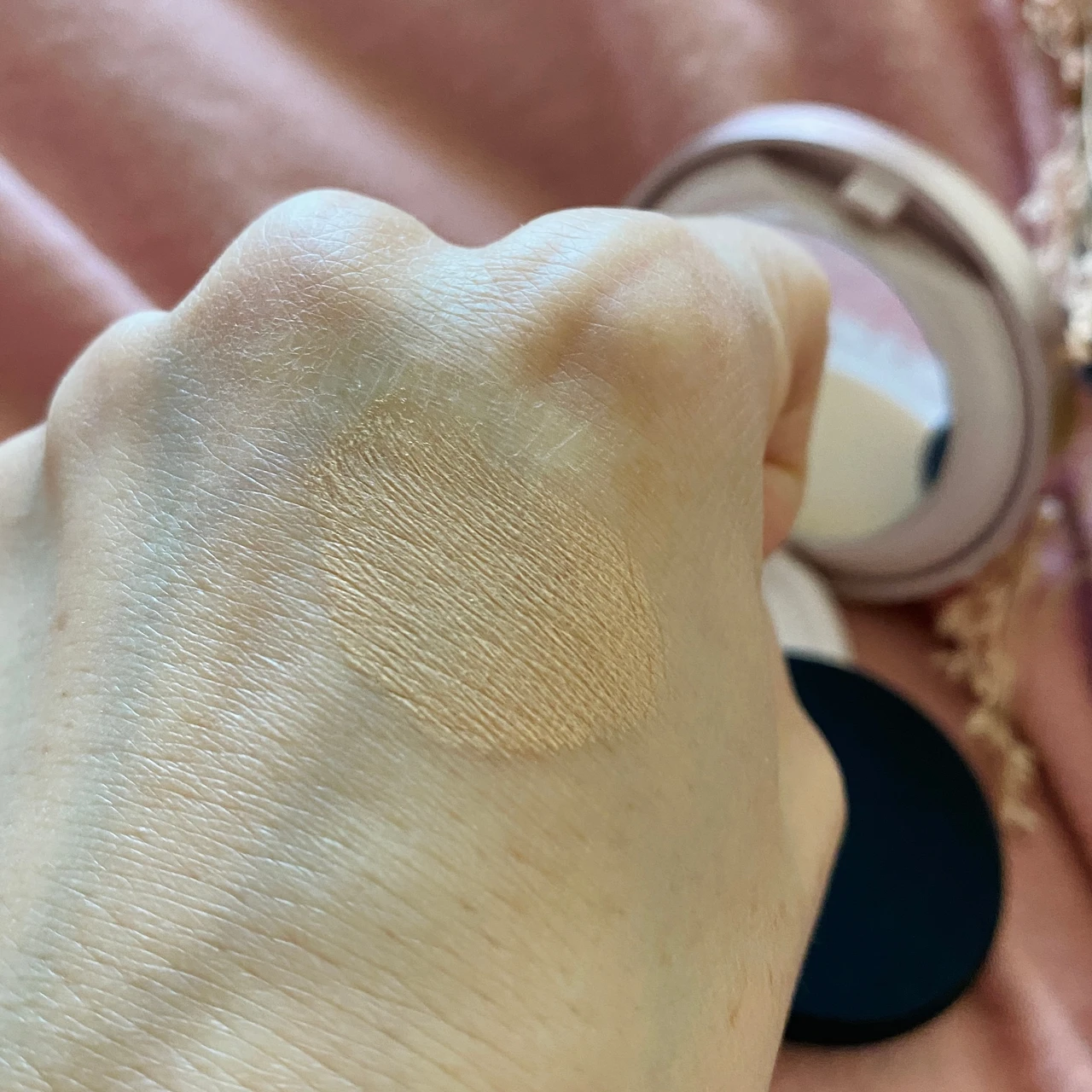 度肝を抜くバーム状美容液ファンデーションでうるおい持続！崩れにくくキレイな仕上がり［プリマヴィスタ］_3_2