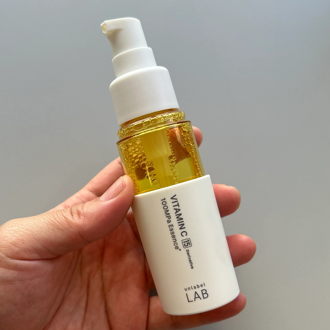 バズりコスメ【アンレーベルラボVエッセンス】人気の理由を徹底解説！成分は？使用感は？_2_1