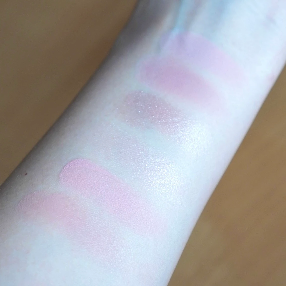 異なる3つの質感でワンランク上のメイクアップへ_4_2