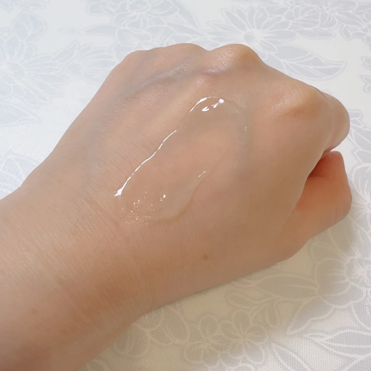 エンビロン セリエンスナイトセラムのテクスチャー②