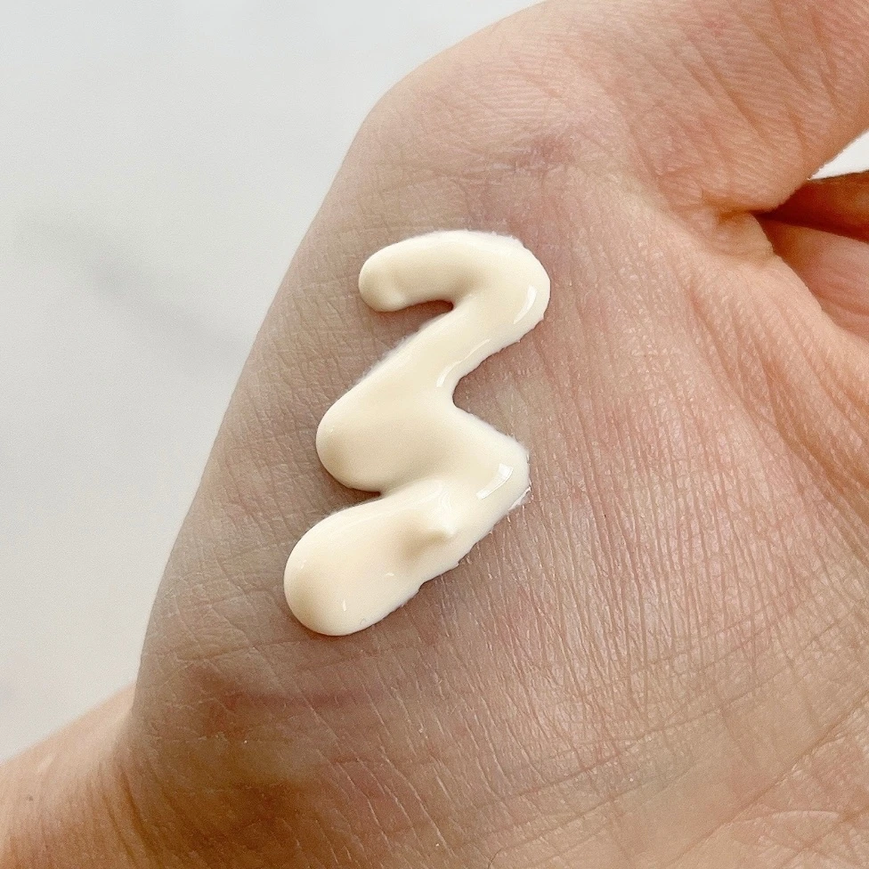 【カバーマーク トリートメント デイ クリーム】極上の使用感♡トラブルを寄せ付けず、明るくハリに満ちた肌へ導く日焼け止めクリーム★_4_1