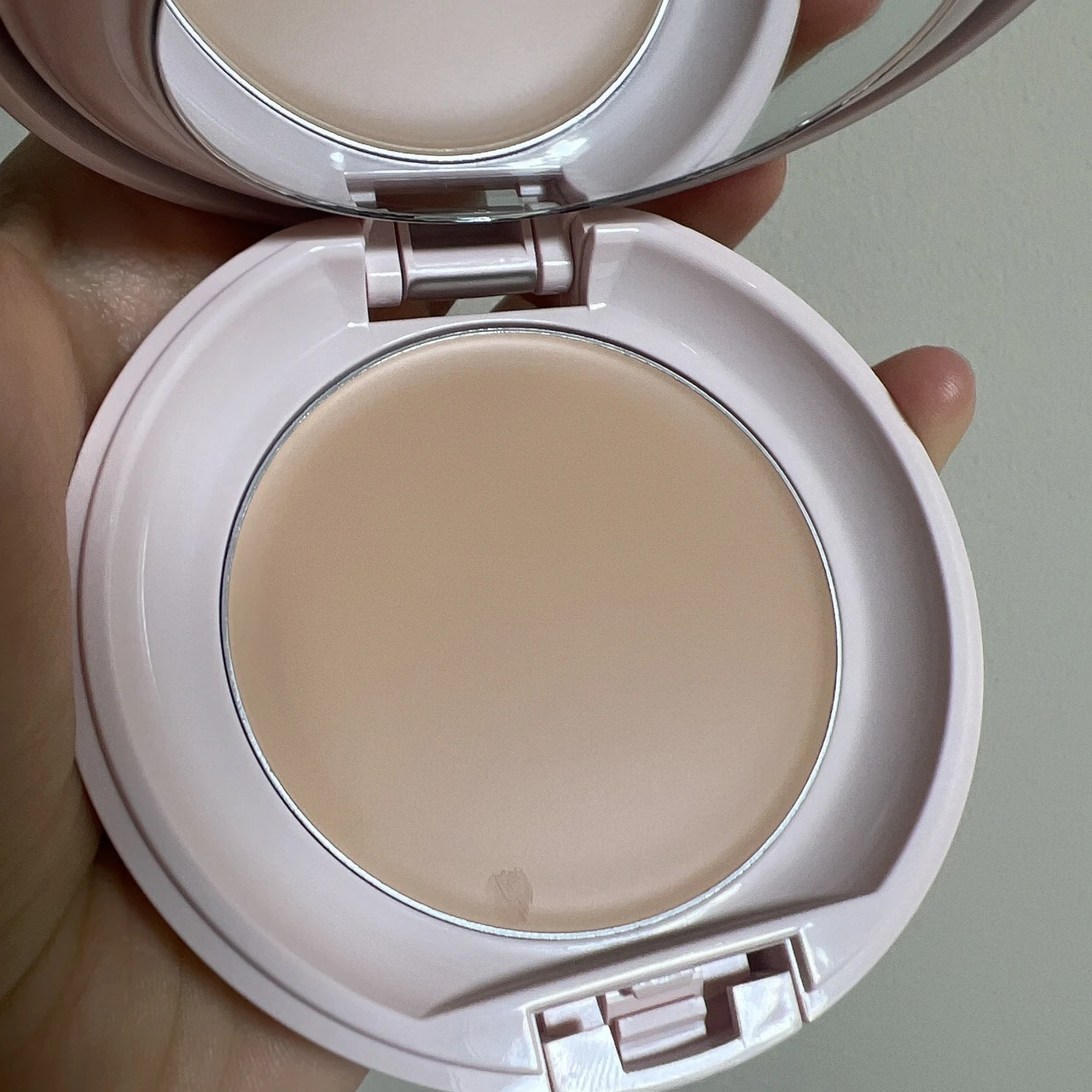 【乾燥肌さんにおすすめ】使うたびにしっとり!
「プリマヴィスタ」からバーム状美容液ファンデーション新発売♪ "デイトリートメントバーム"_2_1