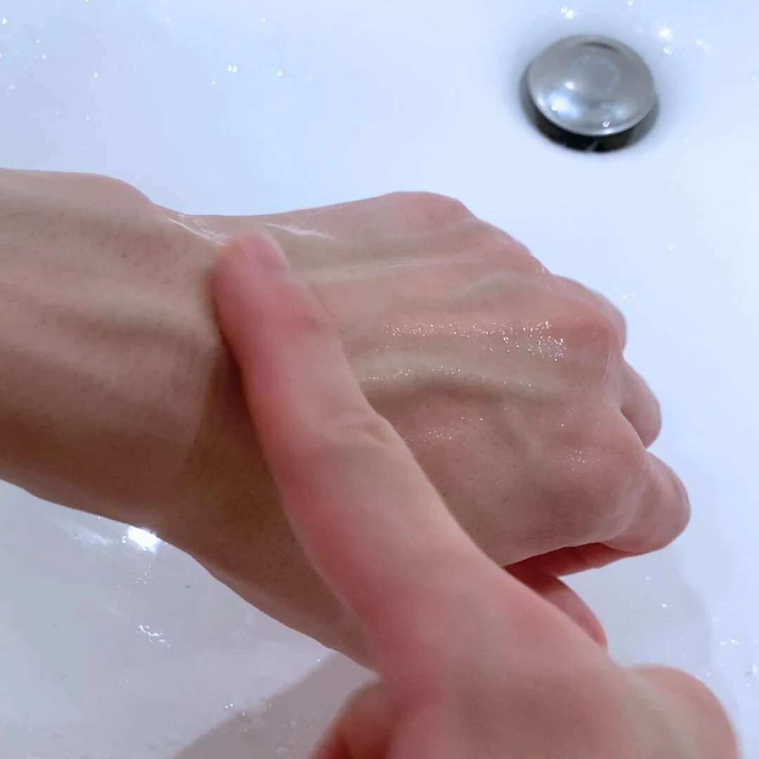 【アルブラン】9/21 新発売！どんより顔にスイッチON！美容液の新境地_2_2