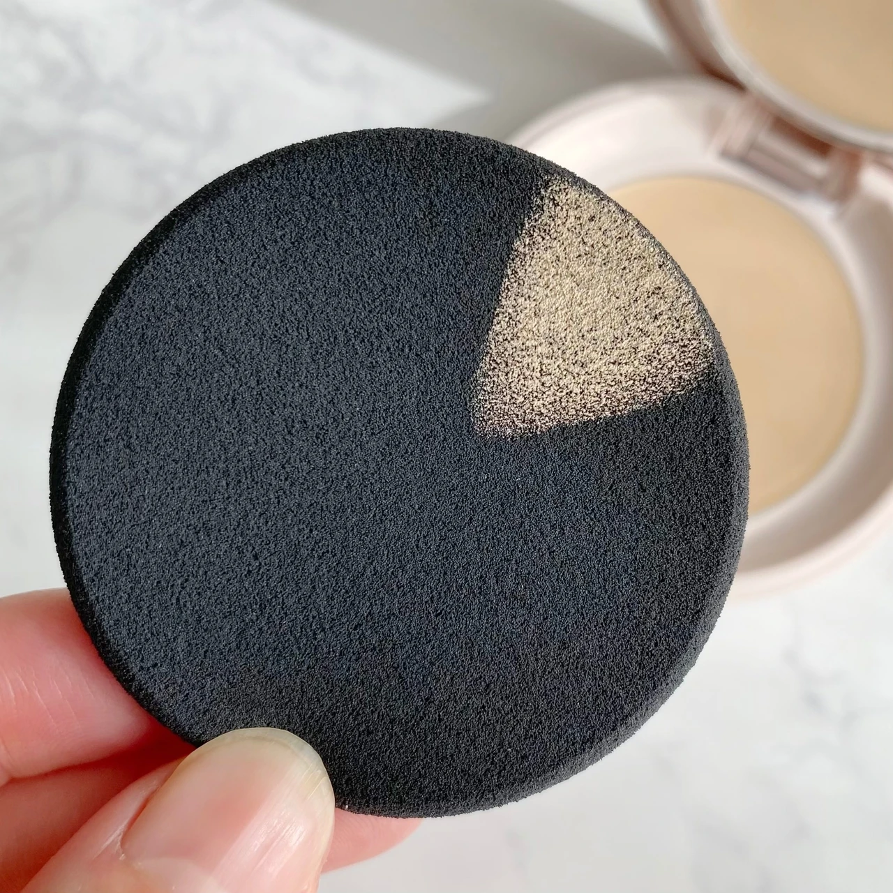 ファンデーション 化粧品 コスメ バーム