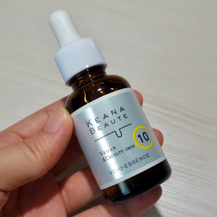 大人の毛穴悩みに寄り添う！ケアナボーテ VC10 濃美容液_1_2