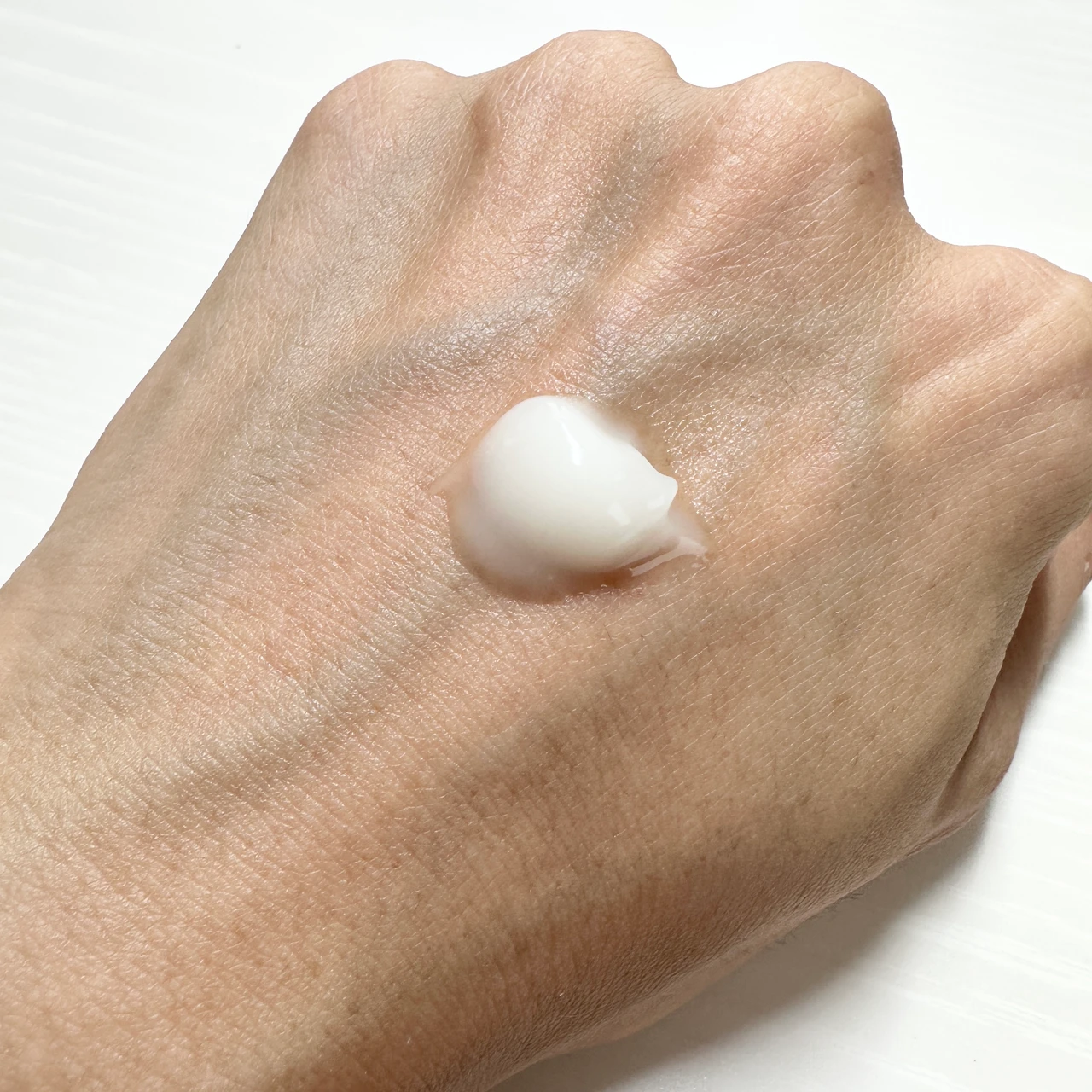 ハリケア・シワ改善に期待のオールインワン美容液ジェル【カナデル プレミアリフト】を使ってみた感想をレビュー！_3_2