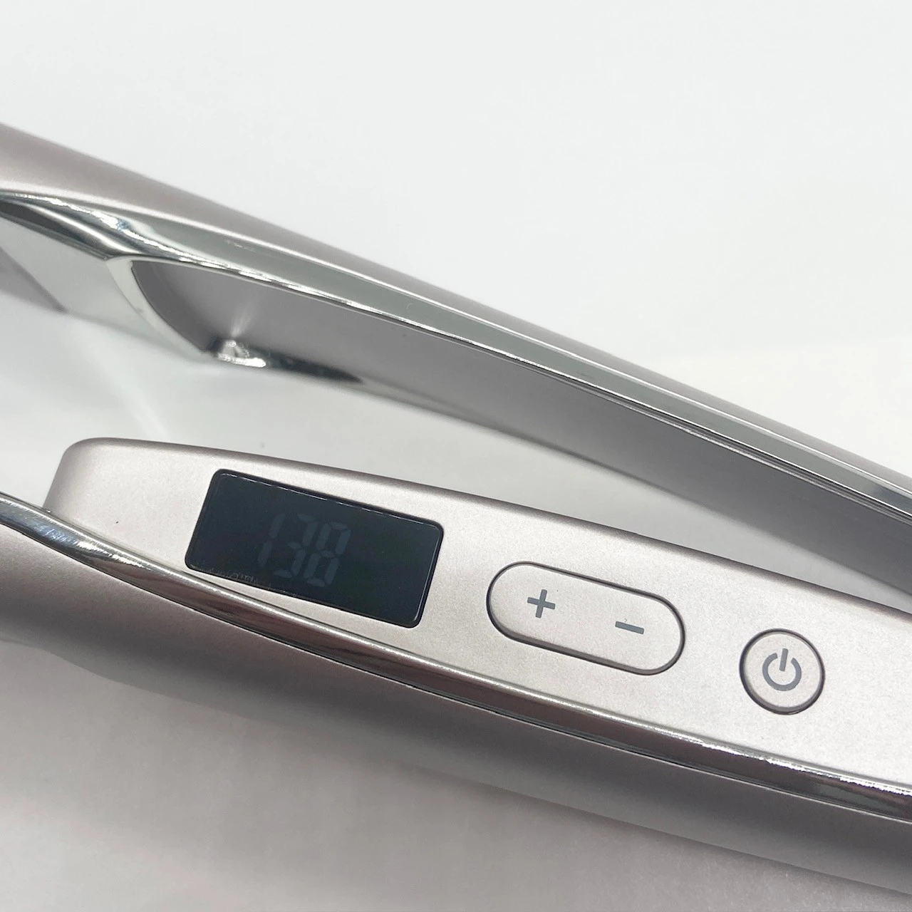 髪つるつるツヤツヤで感動！あのプリュスオー発ヘアアイロンがスゴイ！_2_2